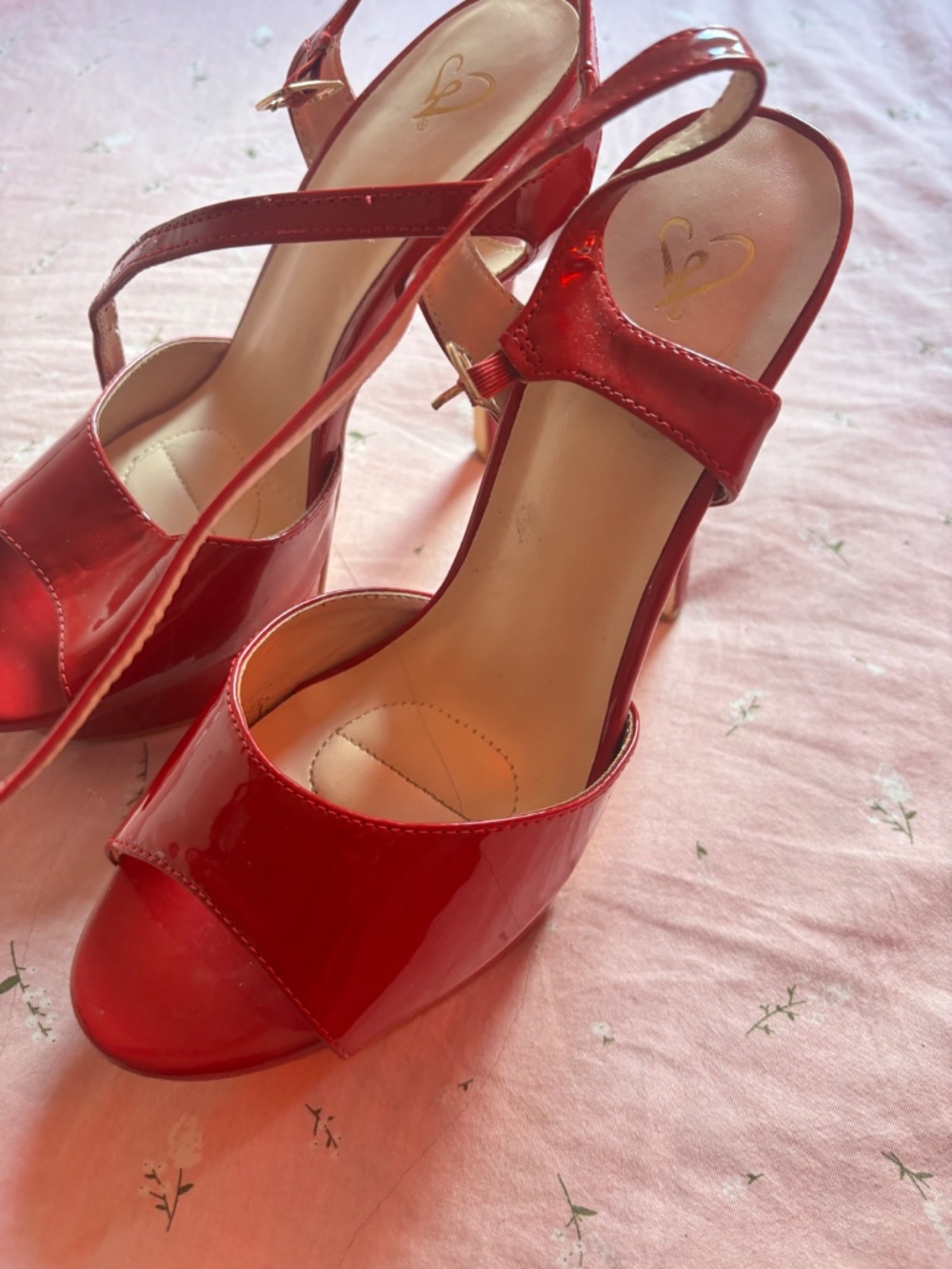 High Heels - Picture 4 of 4